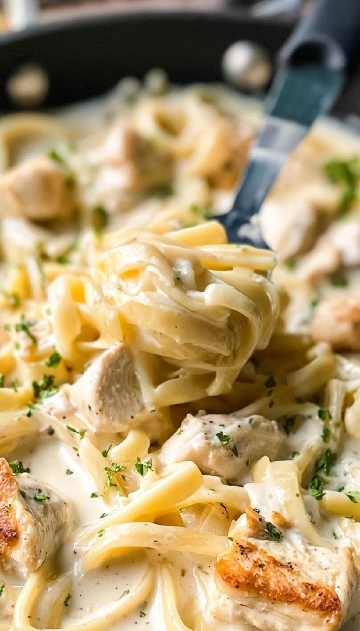 Creamy Chicken Alfredo | 30-Minute Restaurant-Style Pasta Dinner 100 Creamy Chicken Alfredo | 30-Minute Restaurant-Style Pasta Dinner