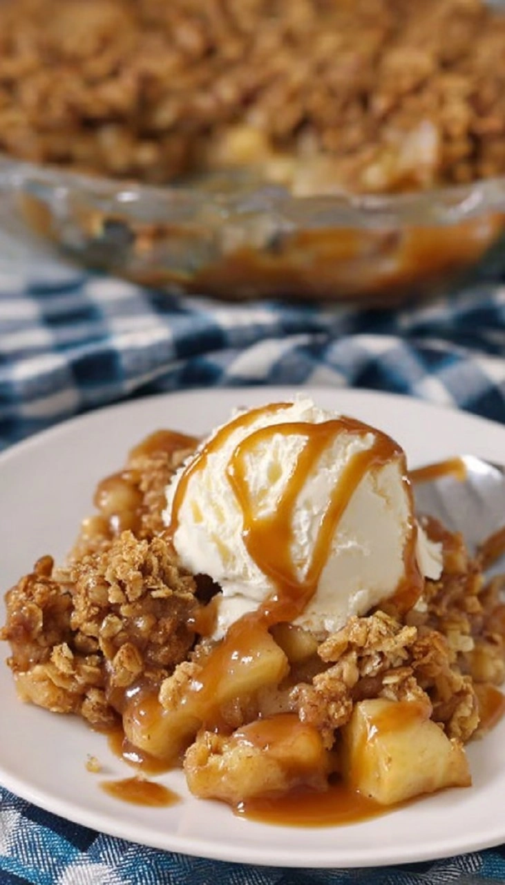 Caramel Apple Crisp with Crunchy Oat Topping 100 Caramel Apple Crisp with Crunchy Oat Topping