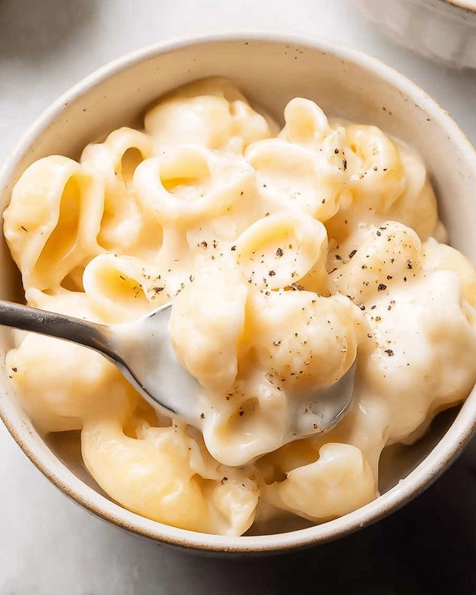 The Creamiest White Cheddar Mac and Cheese 4 The-Creamiest-White-Cheddar-Mac-and-Cheese-Recipe